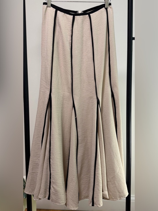 Dresses & Skirts - Cream Contrast Trim Paneled Maxi Skirt Neutral Coastal
Chic Old Money Small